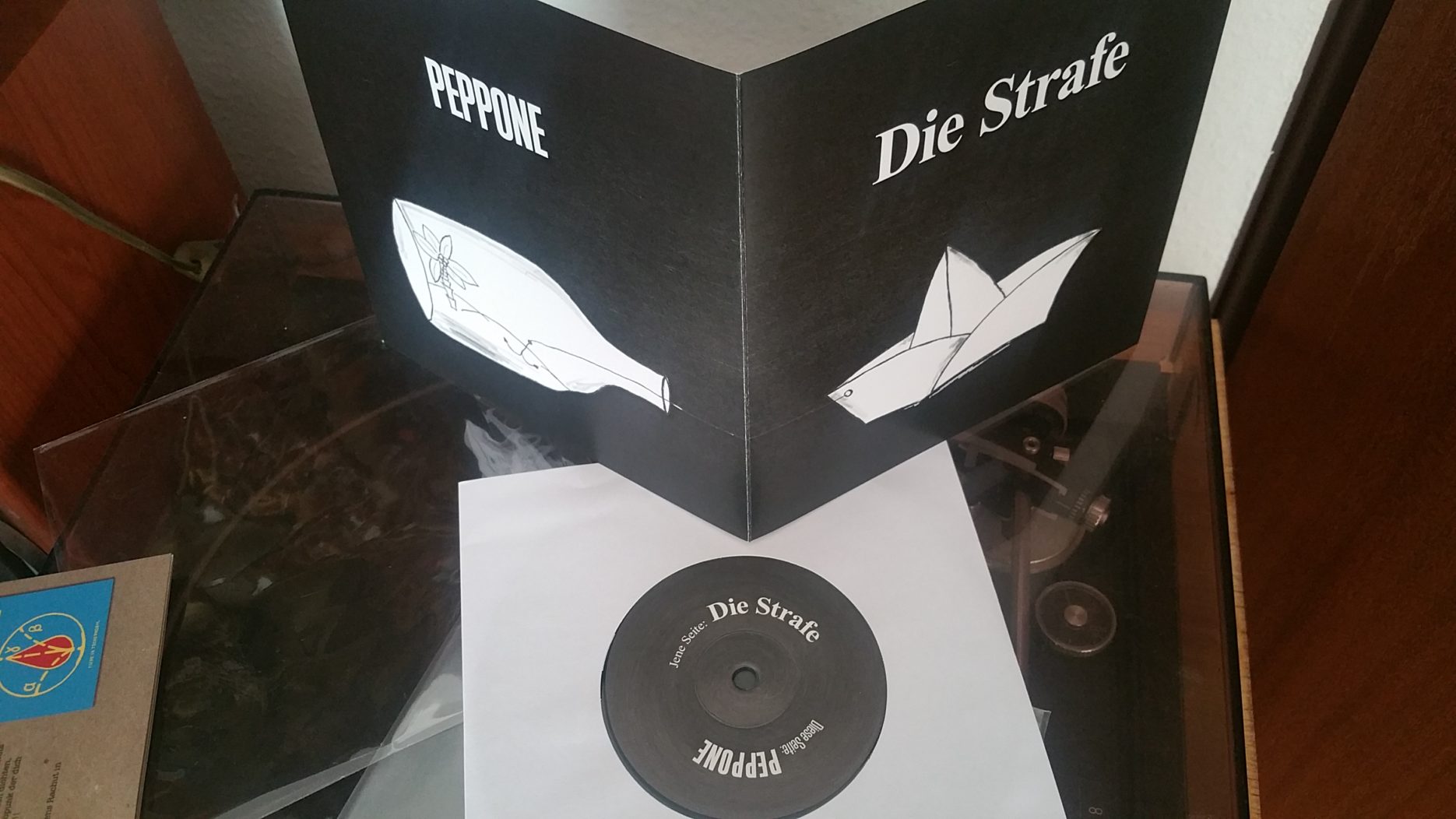 review: PEPPONE – split mit DIE STRAFE 7inch