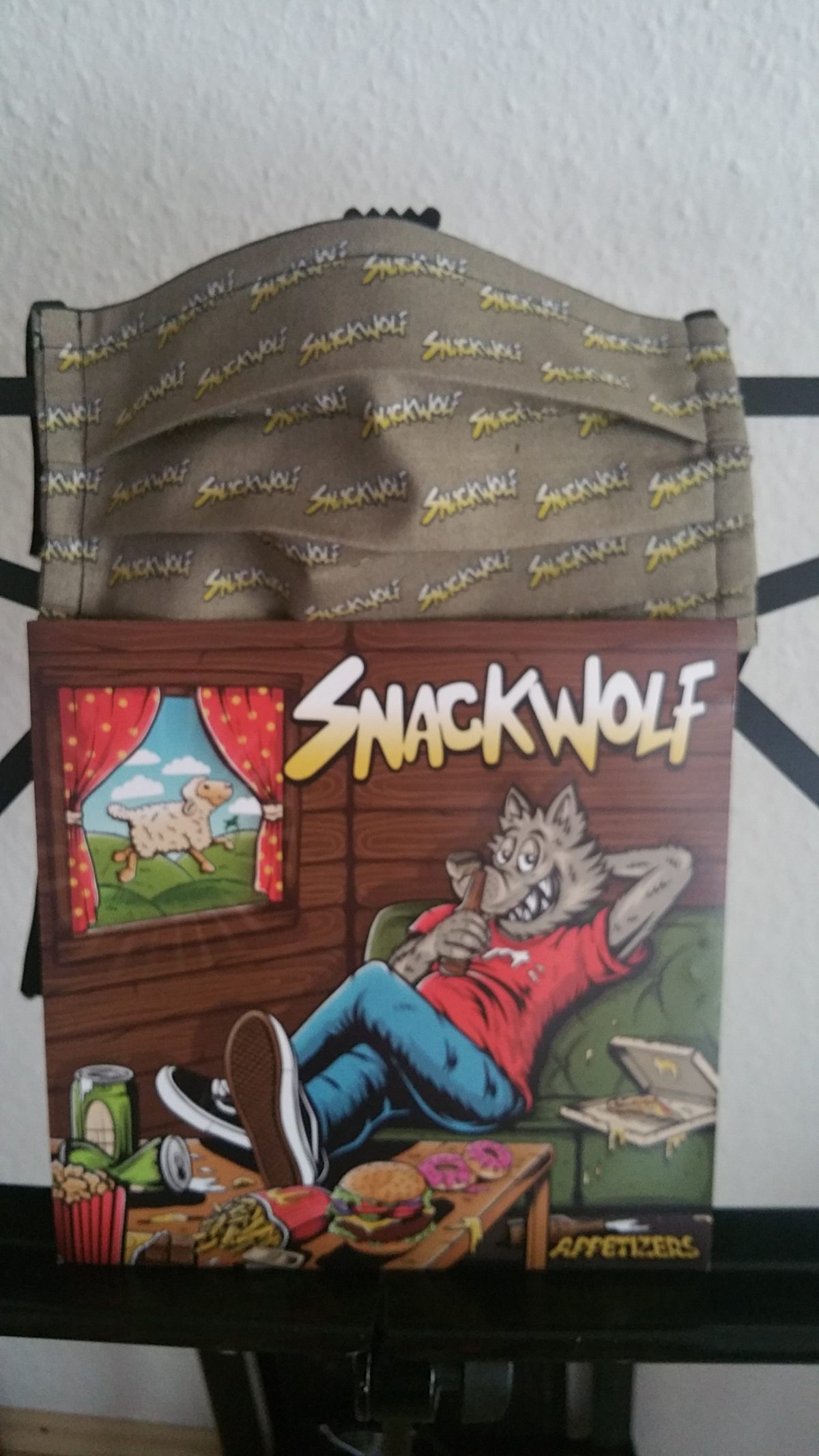 review: SNACKWOLF – appetizers 7inch